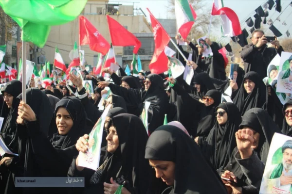 حضور دانشجویان پردیس زینبیه در مراسم بیعت و عهد خون با امام سید مجتبی خامنه ای( مدظله العالی) به روایت تصویر 2