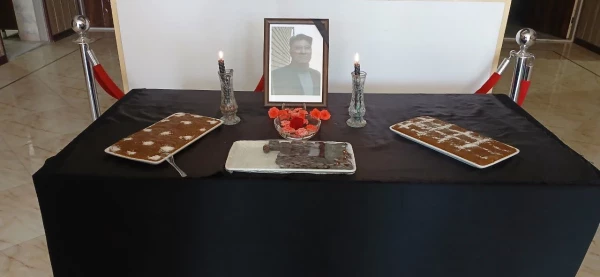 إِنَّا لِلَّهِ وَإِنَّا إِلَیْهِ رَاجِعُونَ
پیام تسلیت سرپرست پردیس در ضایعه درگذشت همکار گرامی جناب اقای مصطفی بابایی 2