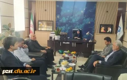 حضور مسئولان تأمین اجتماعی شهرستان پیشوا در پردیس زینبیه و دیدار با سرپرست پردیس به مناسبت آغاز سال نو 3