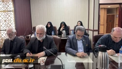 رونمایی ازکتاب معلم نمونه به مناسبت هفته مقام شامخ.معلم 6