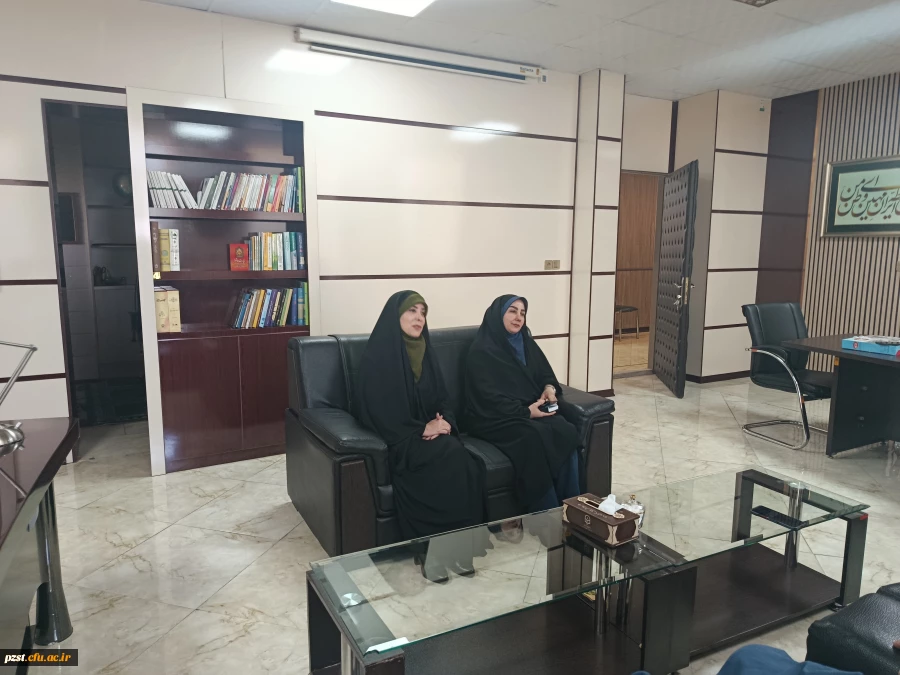 دیدار فرماندهی نیروی انتظامی شهرستان پیشوا به سرپرست پردیس به مناسبت هفته معلم 4