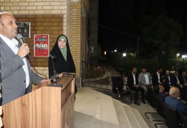 نشست صمیمانه به مناسبت نکوداشت دهه ی سرآمدی آموزش و گرامیداشت مقام شامخ معلم و استاد