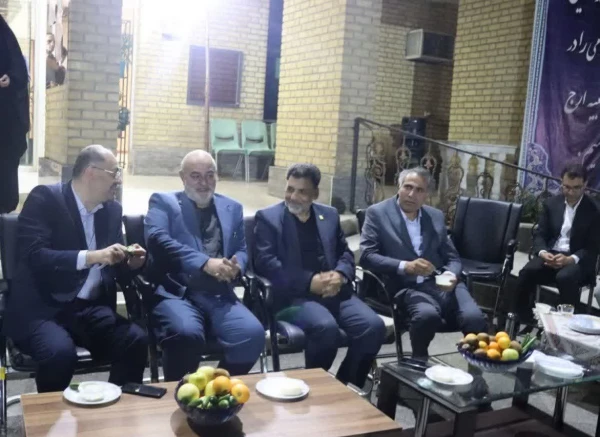 نشست صمیمانه به مناسبت نکوداشت دهه ی سرآمدی آموزش و گرامیداشت مقام شامخ معلم و استاد 4