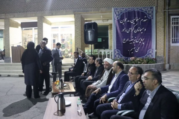 نشست صمیمانه به مناسبت نکوداشت دهه ی سرآمدی آموزش و گرامیداشت مقام شامخ معلم و استاد 6
