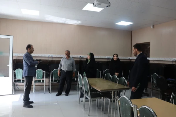  بازدید میدانی کمیته عمران دانشگاه فرهنگیان استان تهران از هر دو مجموعه پردیس زینبیه با هدف ارتقاء کمی و کیفی حوزه های آموزشی و رفاهی 
 2