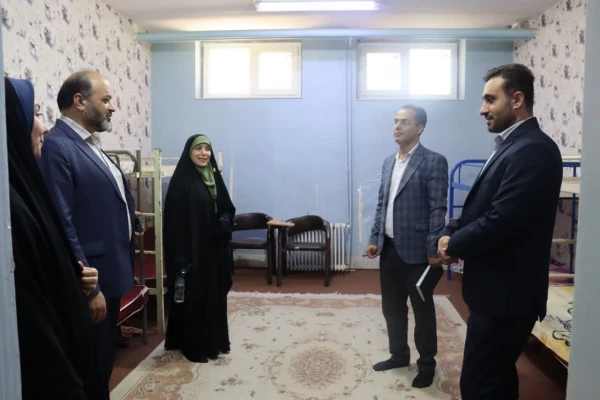  بازدید میدانی کمیته عمران دانشگاه فرهنگیان استان تهران از هر دو مجموعه پردیس زینبیه با هدف ارتقاء کمی و کیفی حوزه های آموزشی و رفاهی 
 6
