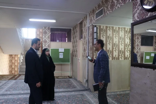  بازدید میدانی کمیته عمران دانشگاه فرهنگیان استان تهران از هر دو مجموعه پردیس زینبیه با هدف ارتقاء کمی و کیفی حوزه های آموزشی و رفاهی 
 8