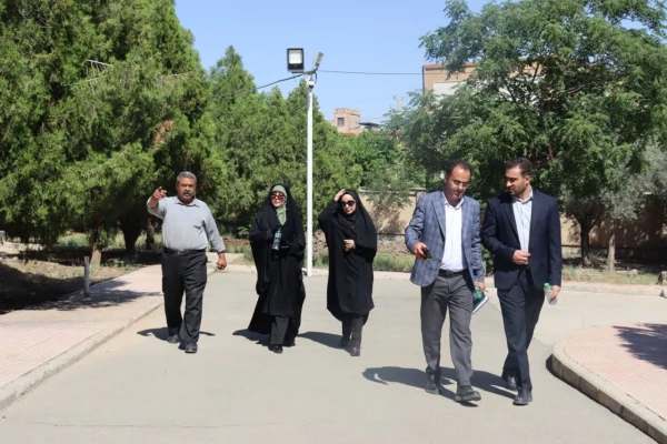  بازدید میدانی کمیته عمران دانشگاه فرهنگیان استان تهران از هر دو مجموعه پردیس زینبیه با هدف ارتقاء کمی و کیفی حوزه های آموزشی و رفاهی 
 9